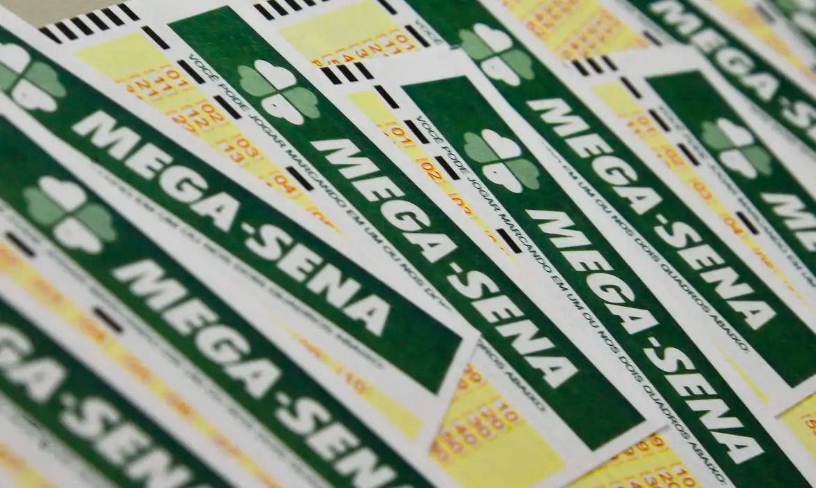 Mega-Sena acumula e prêmio principal vai para R$ 34 milhões